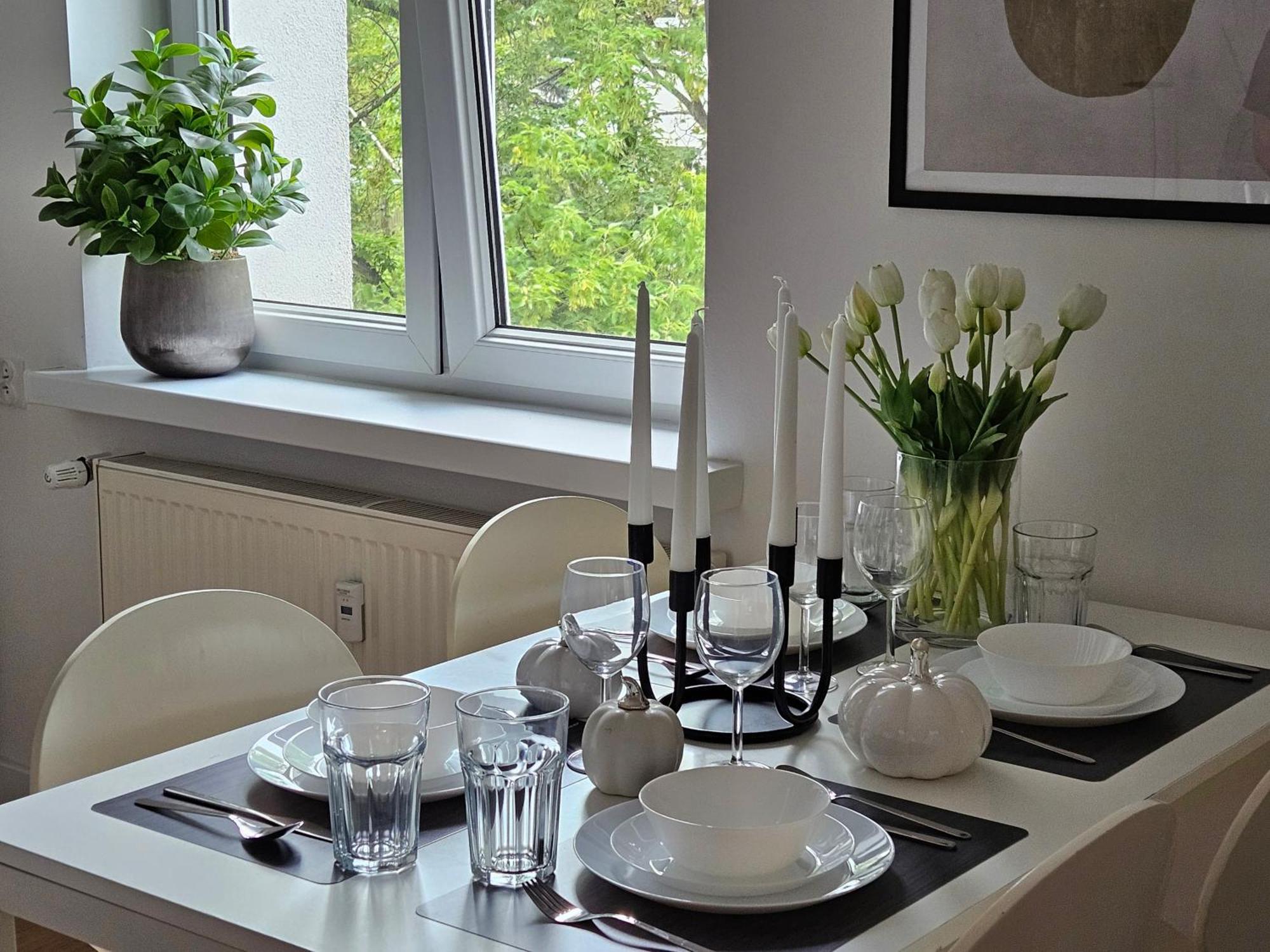Studzienna Apartment *